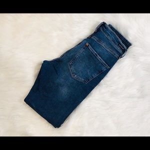 H&M Highwaist Shaping Jean